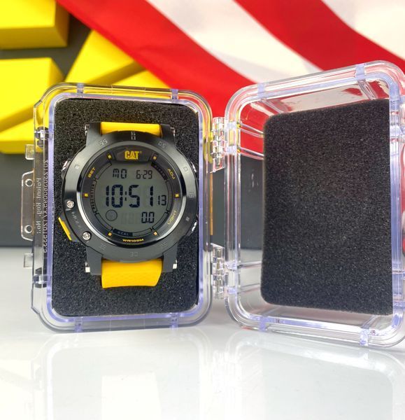 Часы CAT Digital Chronograph Sports OP16727247 OP16727247 фото